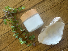 Load image into Gallery viewer, Sea Pearl Whipped Facial Creme