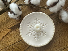 Load image into Gallery viewer, Snowkissed After Bath Bar &amp; Gift Set
