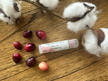 Load image into Gallery viewer, Cranberry Woods Gift Set
