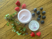 Load image into Gallery viewer, Swedish Forest Berry Whipped Body Mousse
