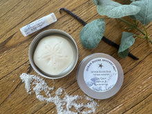 Load image into Gallery viewer, Sea Salt Vanilla &amp; Eucalyptus After Bath Bar &amp; Lip Balm
